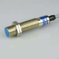 Proxistor M18 AC normally open Proximity Swit...